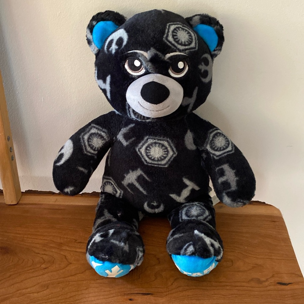 Build-a-Bear Workshop Star Wars Reversible Light Vs Dark Bear